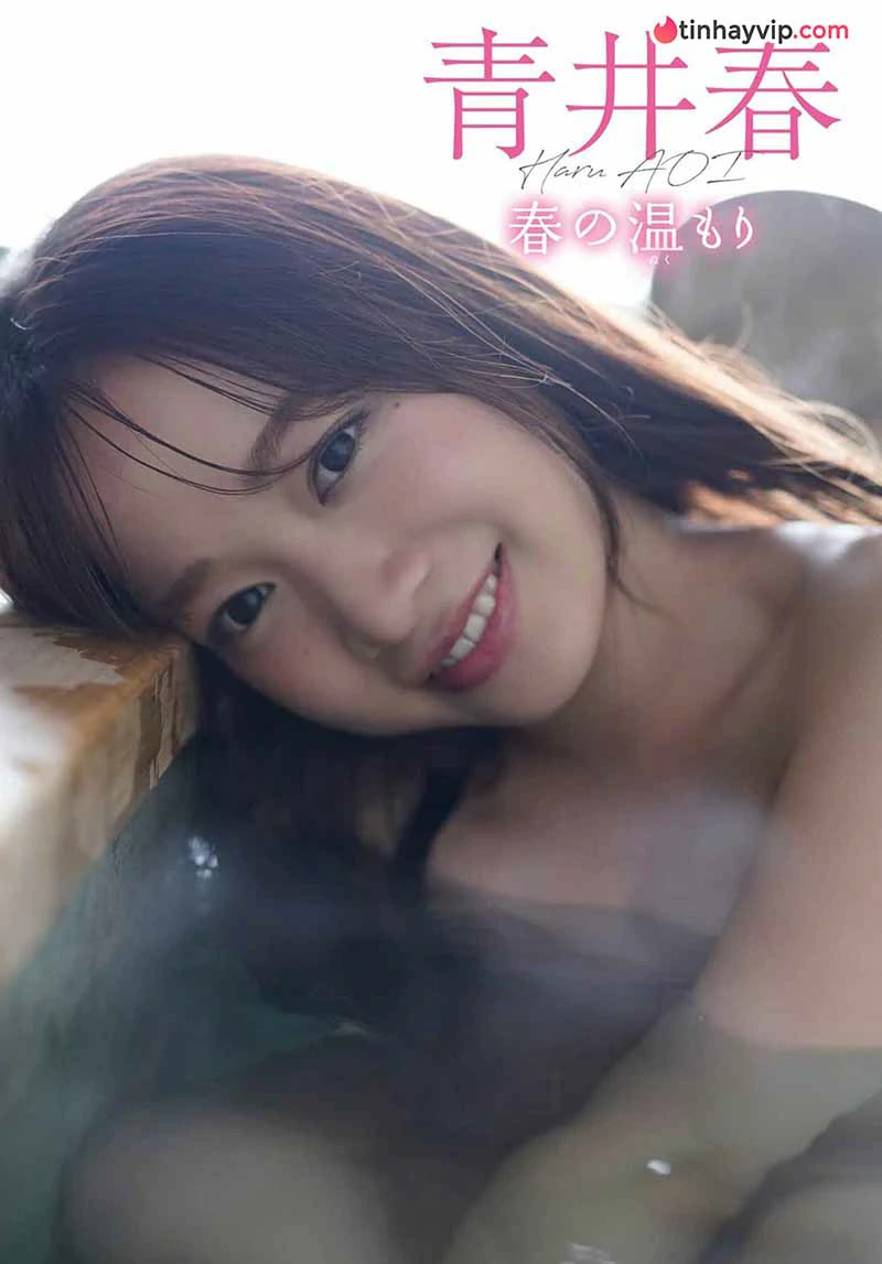 Aoi Haru khoe body "hack game" cực nóng bỏng trên tạp chí