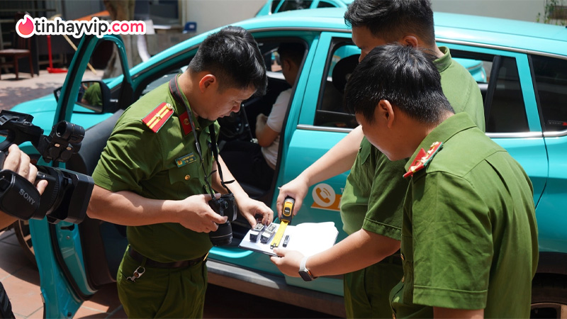 Bắt giữ 4 tài xế taxi Xanh SM sử dụng thủ đoạn gian lận cước tại Thái Nguyên