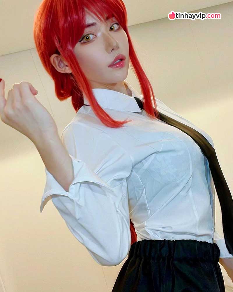 Eimi Fukada tung ảnh cosplay Makima đầy ma mị quyến rũ