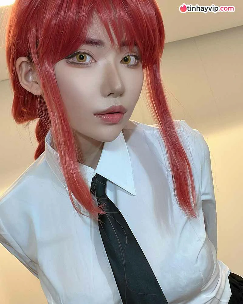 Eimi Fukada tung ảnh cosplay Makima đầy ma mị quyến rũ