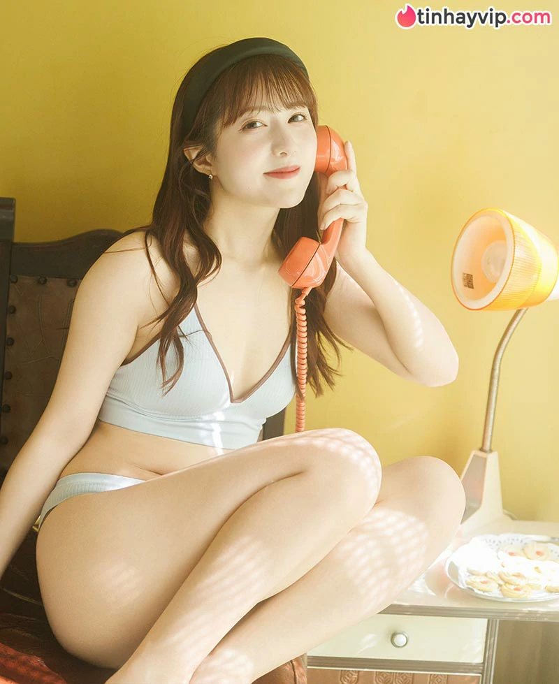 Mỹ nhân 100 triệu Yên Ema Yano chính thức từ giã ngành AV trước thềm tuổi 30
