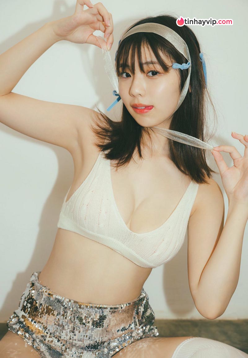 Hina Kikuchi gây sốt với màn giảm cân lột xác đầy quyến rũ