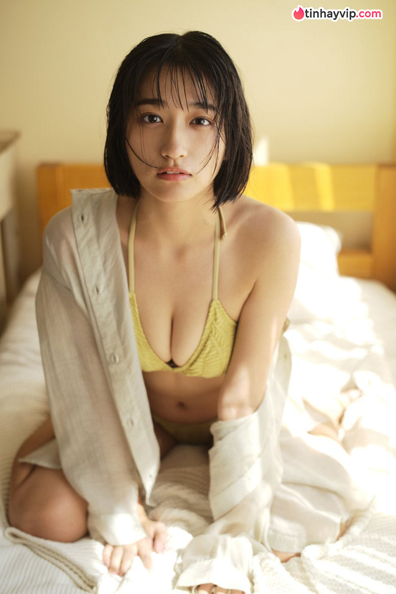 Hitomi Mizuno gây sốt với bộ sách ảnh áo tắm mới nhất