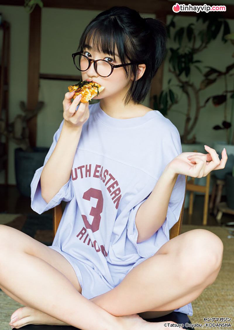 Hitomi Mizuno gây sốt với bộ sách ảnh áo tắm mới nhất