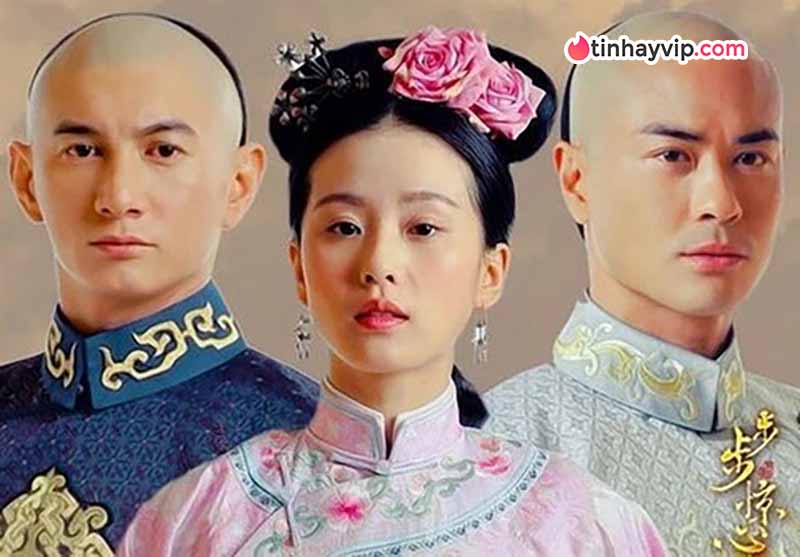 Lưu Thi Thi gây chú ý khi xuất hiện tại Hồ Gươm, Hà Nội