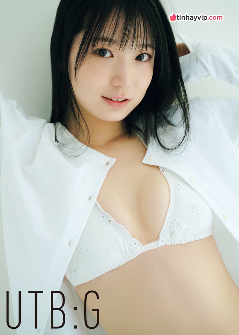 Momota Shiori: Mỹ nhân 18 tuổi gây bão với vóc dáng nữ thần