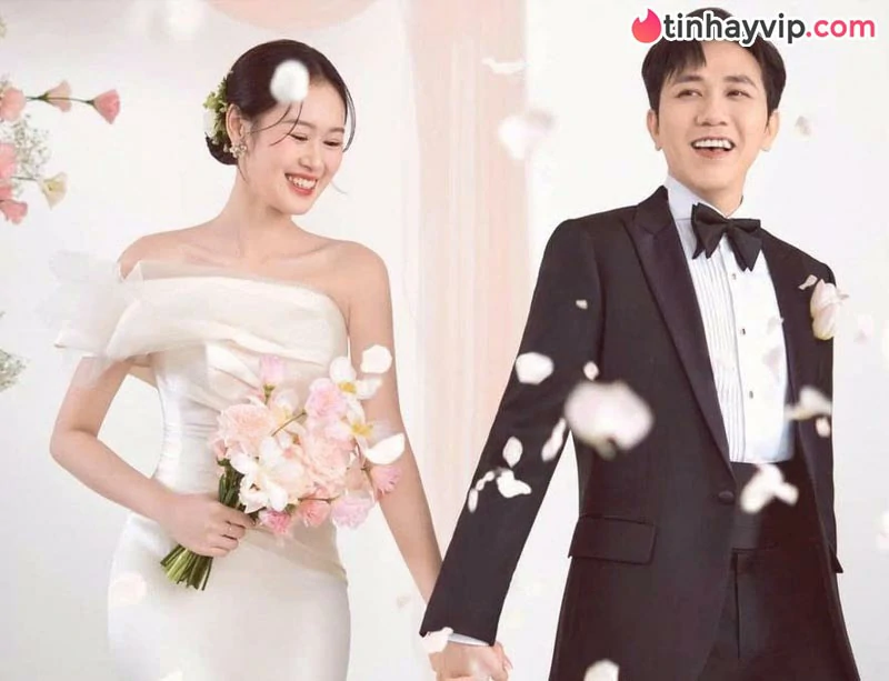 Diễn viên Anh Phạm rạng rỡ bất chấp mọi góc nhìn trong sự kiện ra mắt phim mới