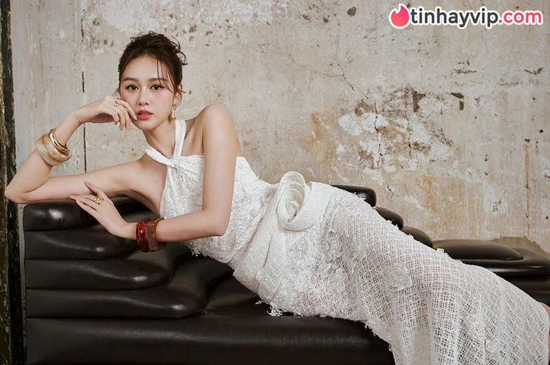 Diễn viên Anh Phạm rạng rỡ bất chấp mọi góc nhìn trong sự kiện ra mắt phim mới
