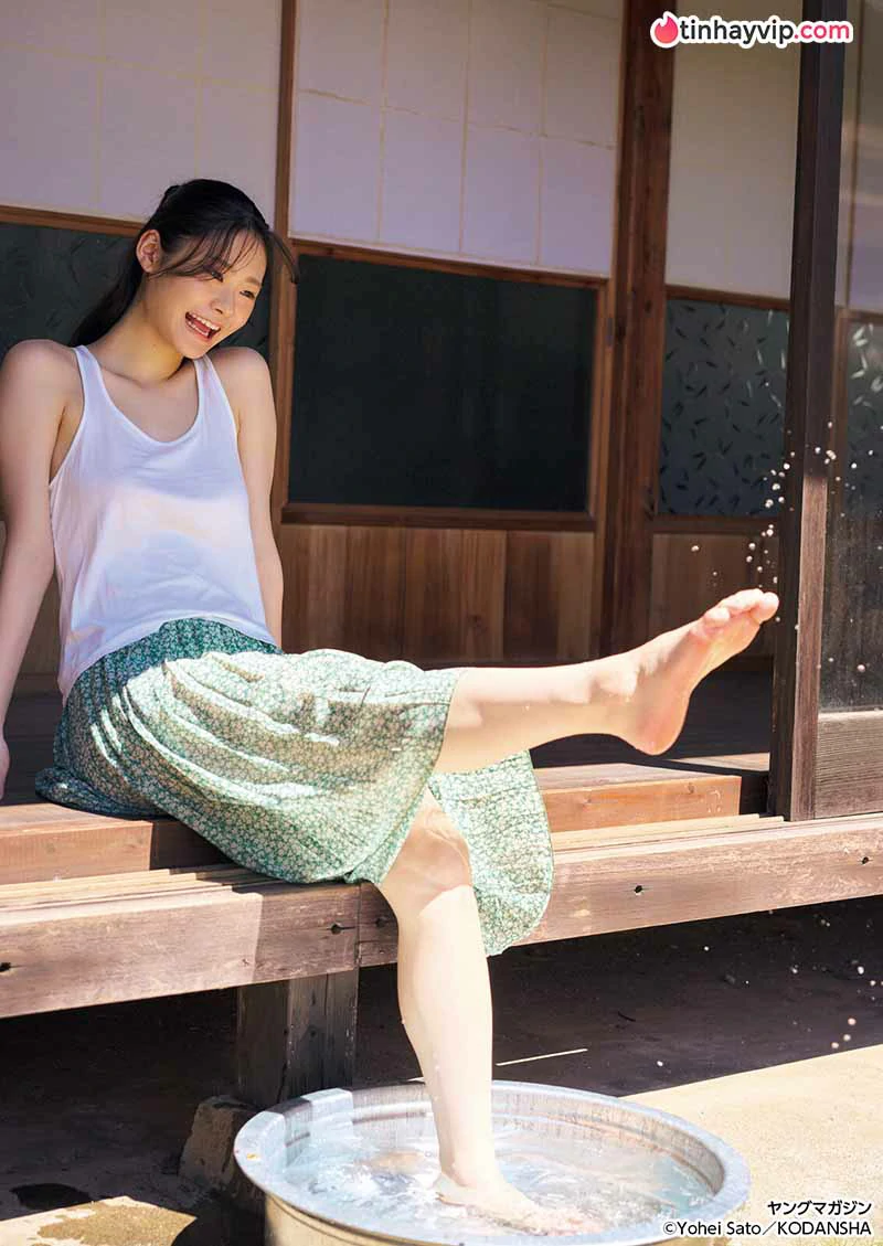 Nomura Luna gây sốt với vóc dáng bốc lửa trên tạp chí SPA