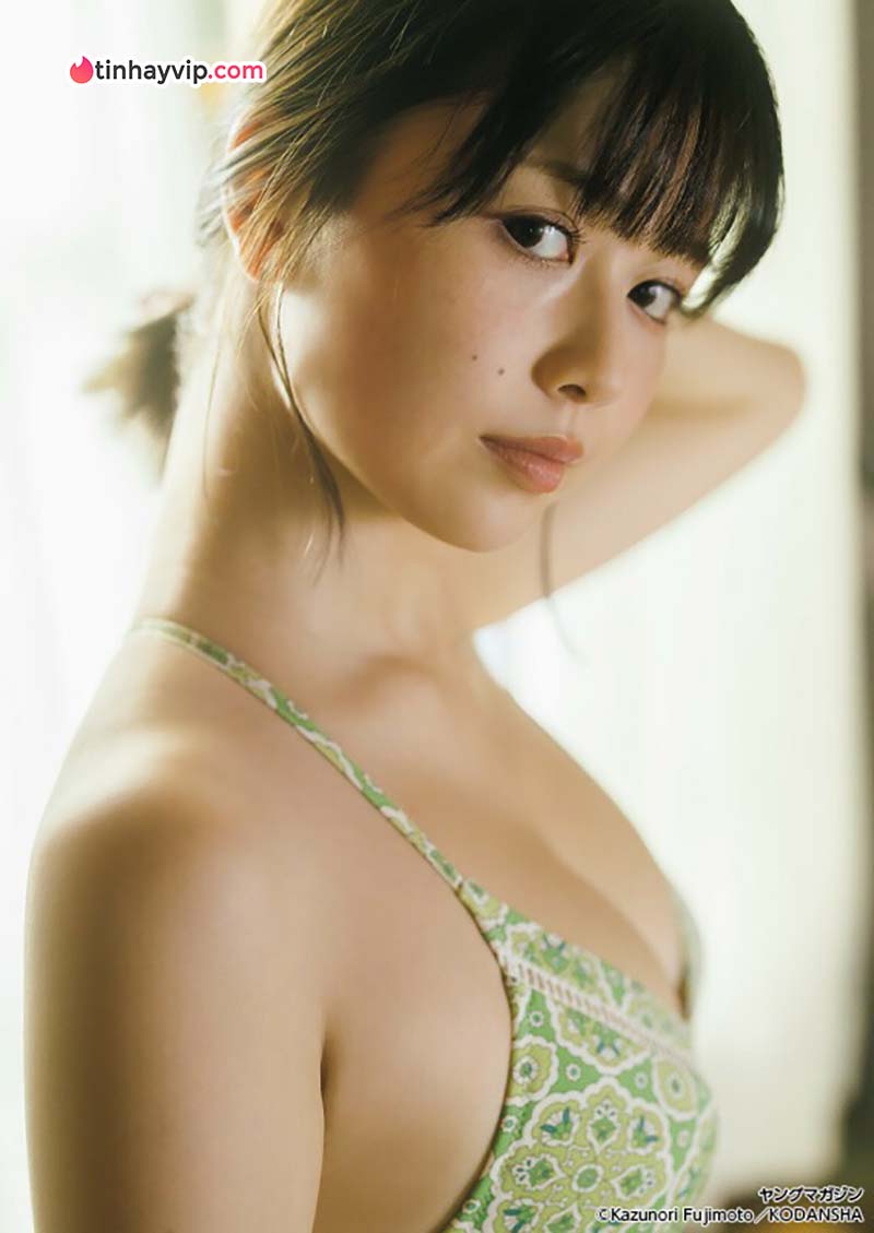 Saeki Yuzuha gây sốt với bikini và nốt ruồi quyến rũ
