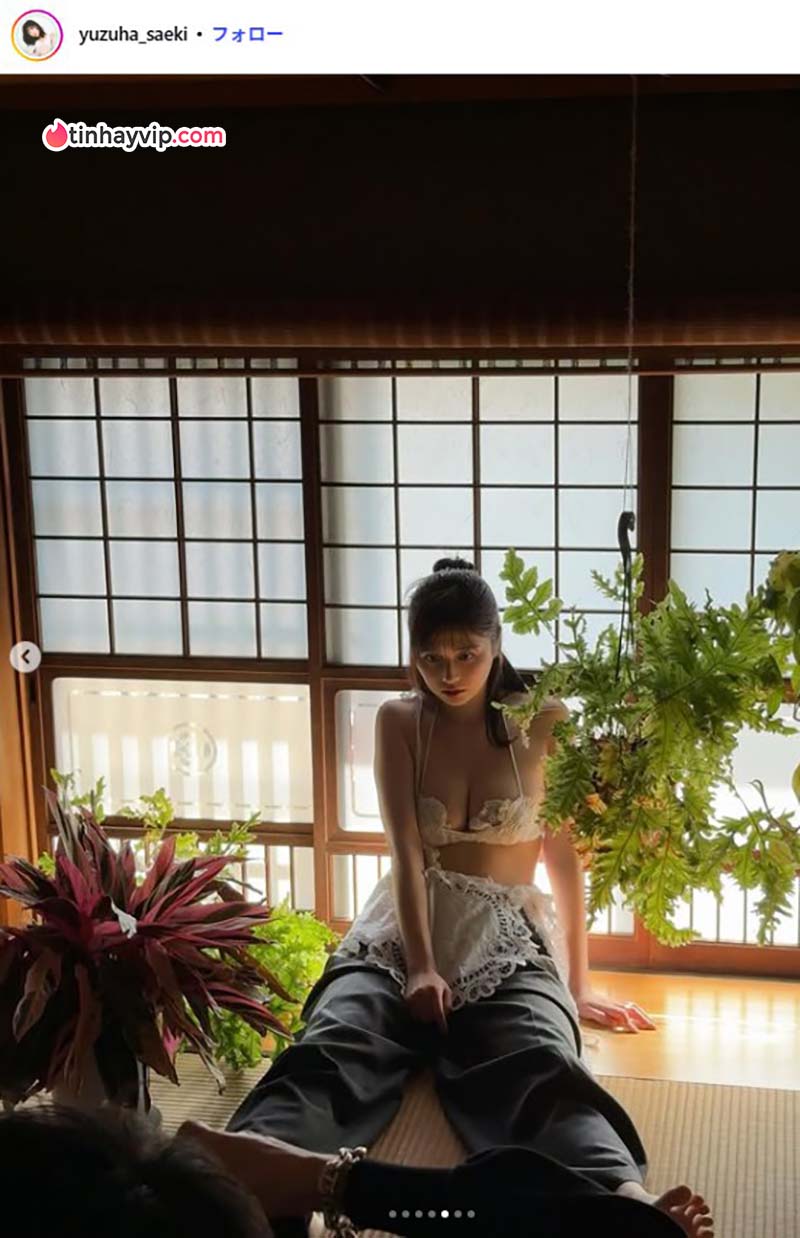 Saeki Yuzuha gây sốt với bikini và nốt ruồi quyến rũ