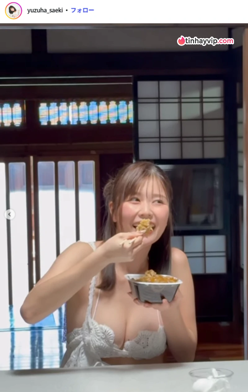 Saeki Yuzuha gây sốt với bikini và nốt ruồi quyến rũ