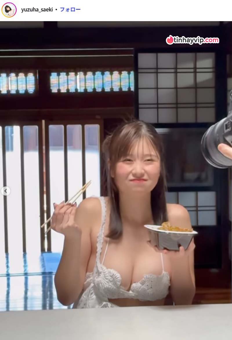 Saeki Yuzuha gây sốt với bikini và nốt ruồi quyến rũ