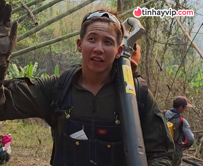 Thiếu gia Psi Scott tố bị anh trai xâm hại, tung bằng chứng quyết định khiến loạt nghệ sĩ "quay xe"