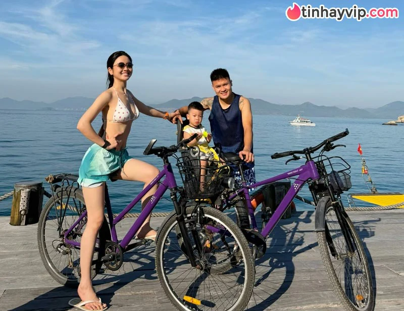 Khó rời mắt trước vóc dáng Chu Thanh Huyền trong chuyến nghỉ dưỡng cùng Quang Hải