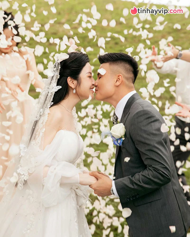 Chu Thanh Huyền là ai? Tiểu sử và những thông tin đáng chú ý về vợ Quang Hải