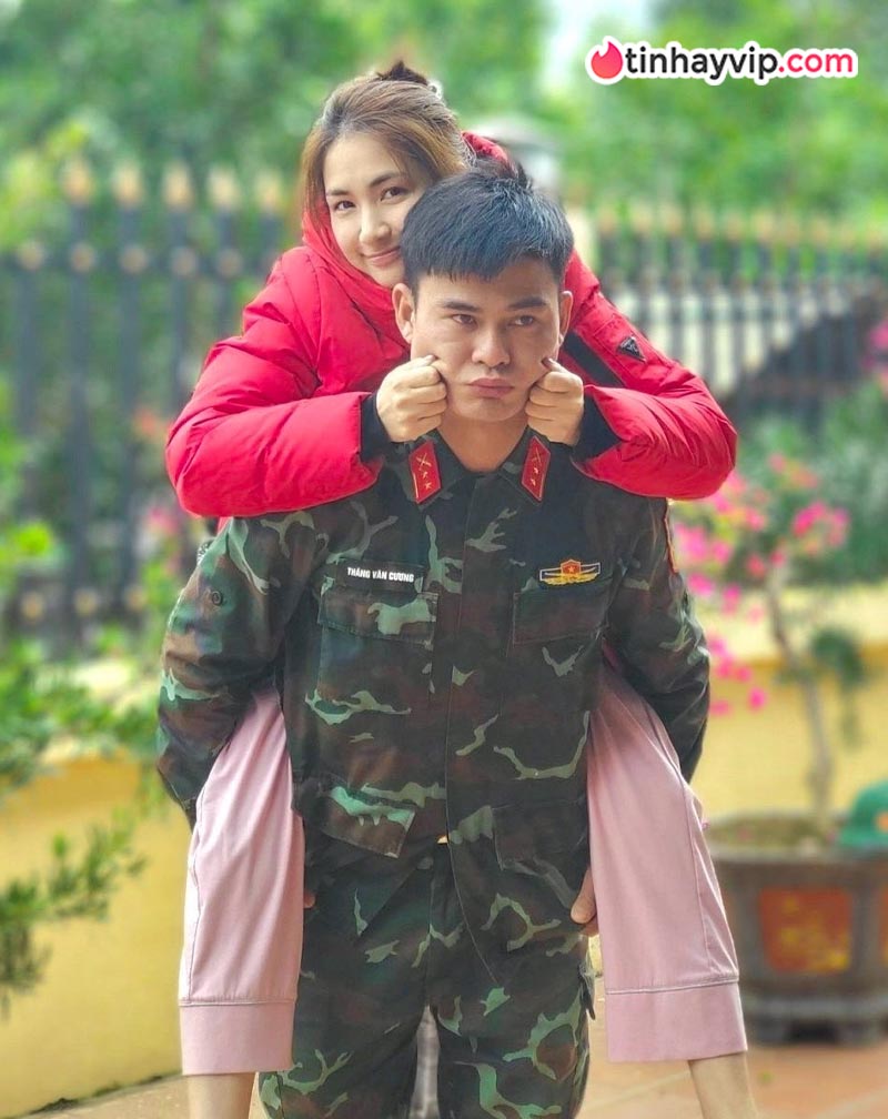 Nhan sắc tuổi 31 của Hòa Minzy thăng hạng rõ rệt bên chồng sắp cưới và con trai