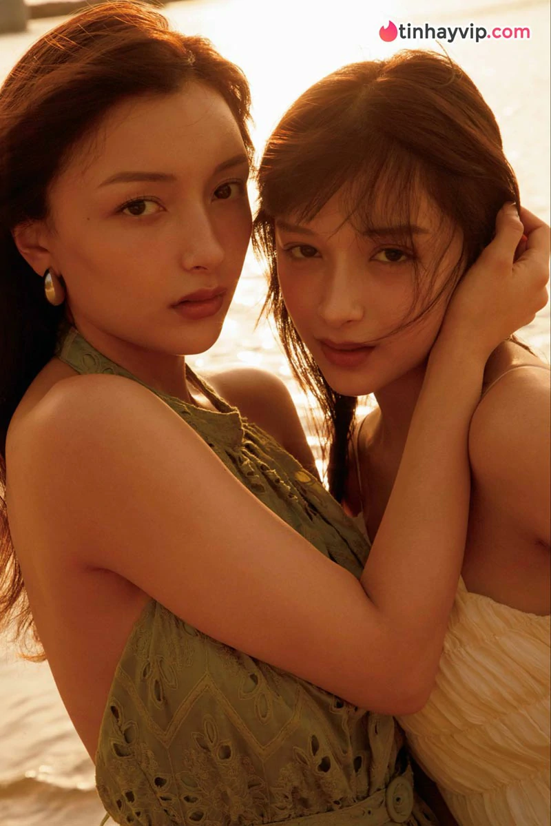 Cặp chị em nóng bỏng EriMari tái xuất với tập photobook chụp tại Việt Nam