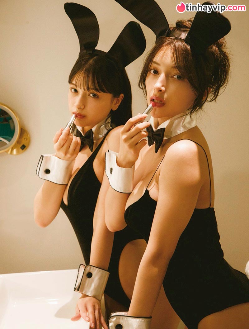Cặp chị em nóng bỏng EriMari tái xuất với tập photobook chụp tại Việt Nam