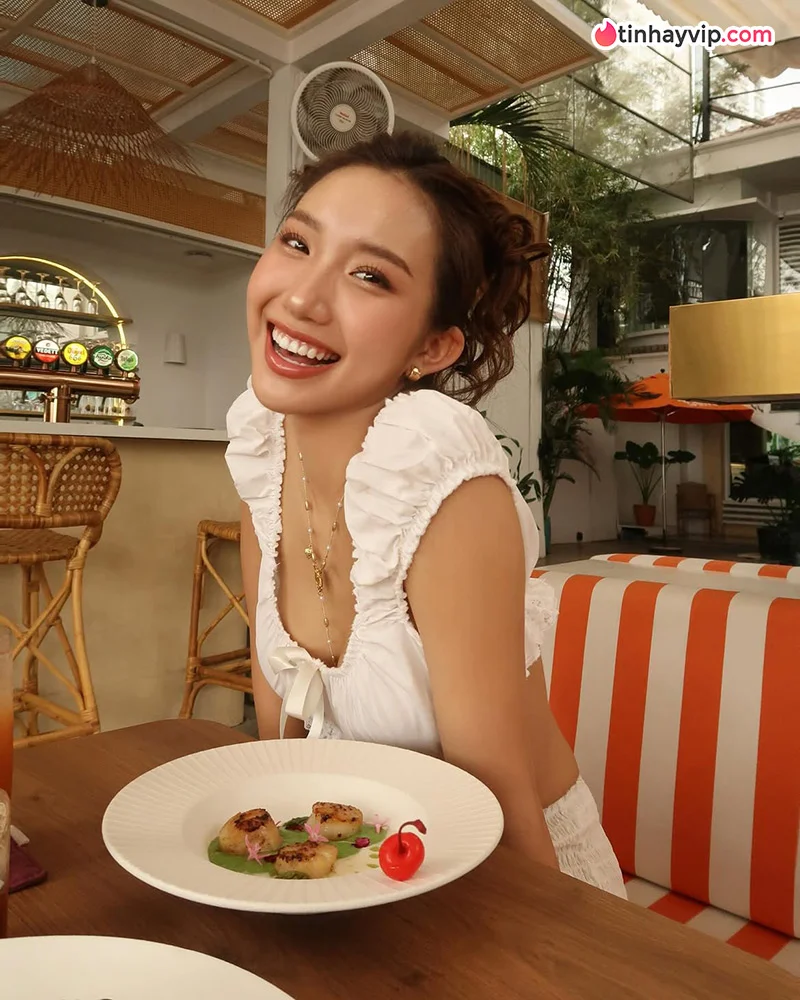 Huyền 2k4 hiện tại ngày càng xinh đẹp