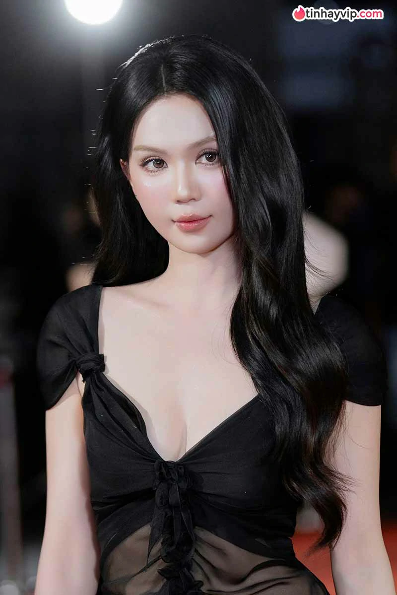 Ngọc Trinh là ai? Hành trình định hình phong cách quyến rũ