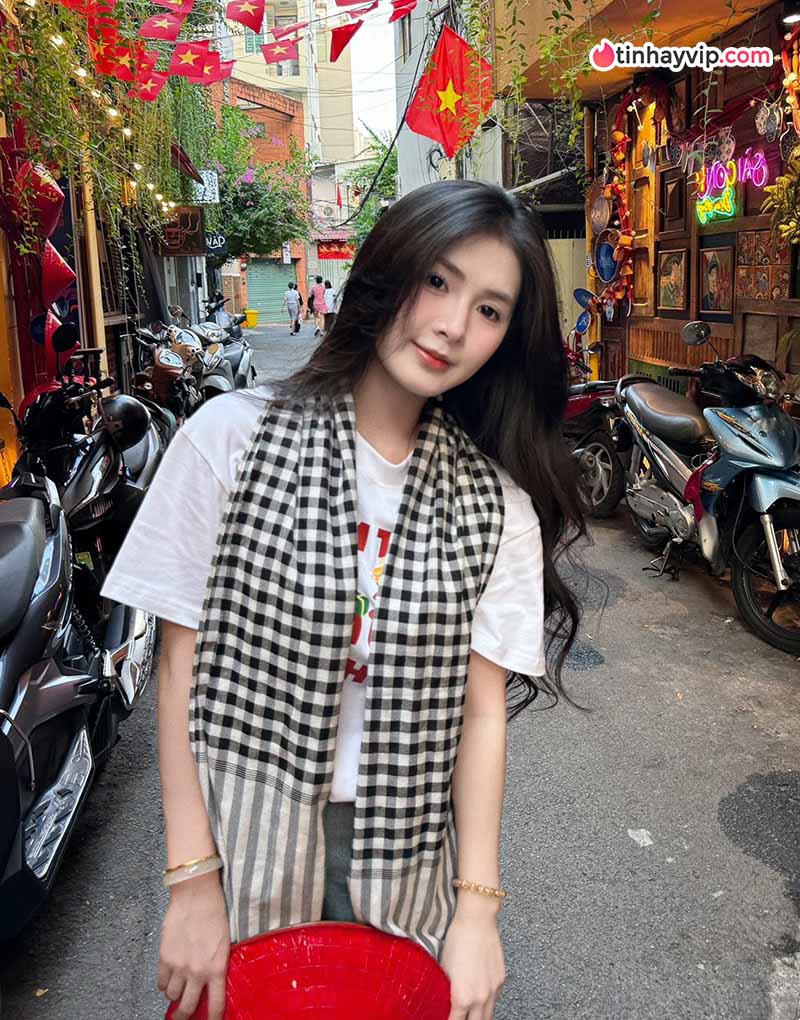 Quỳnh Alee: Hành trình lột xác nóng bỏng của nữ Gen Z