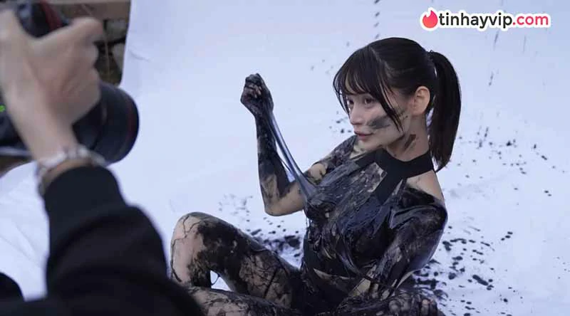 Sayaka Nitori khoe đường cong quyến rũ trên tạp chí
