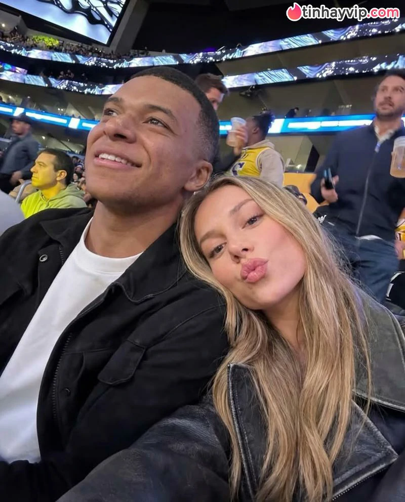 Top 10 nàng WAGs nóng bỏng nhất 2026: Từ vợ Messi đến bạn gái Neymar