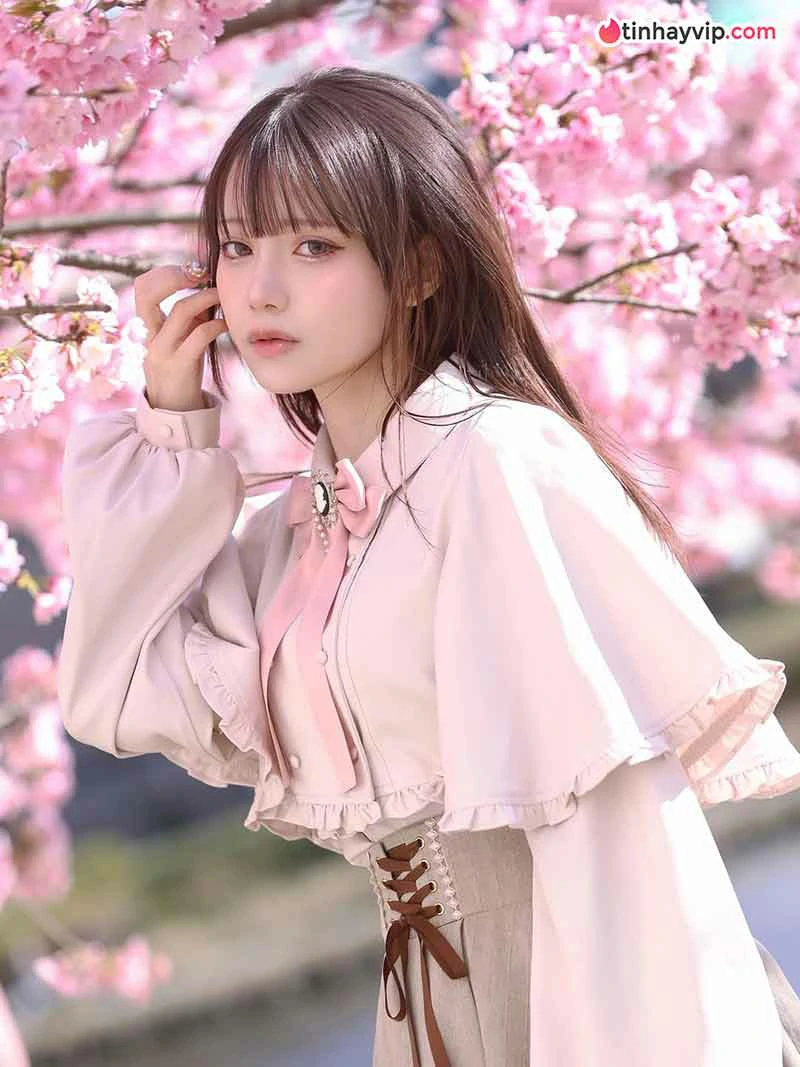 Hot Cosplayer Akari Akase