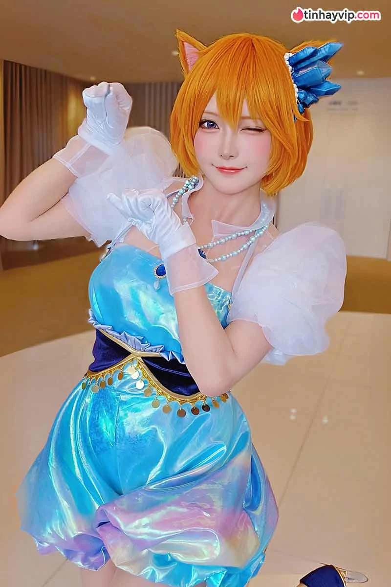 Hot cosplayer Kipi