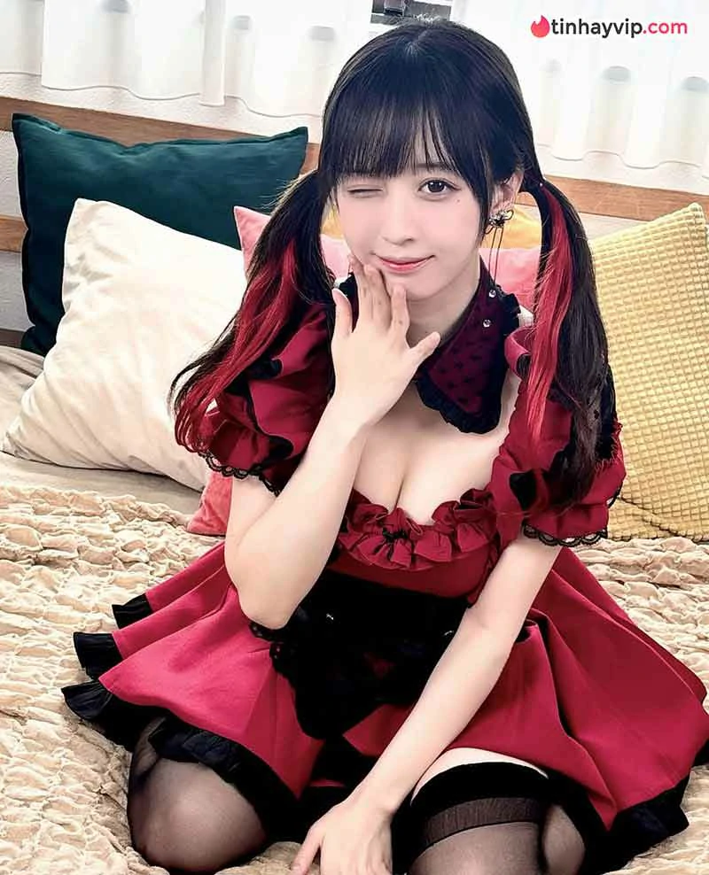 Hot cosplayer real Yami