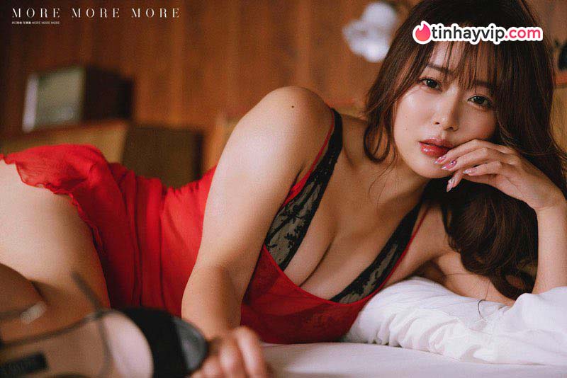 Yuka Iguchi khoe bikini đốt mắt người hâm mộ mới nhất