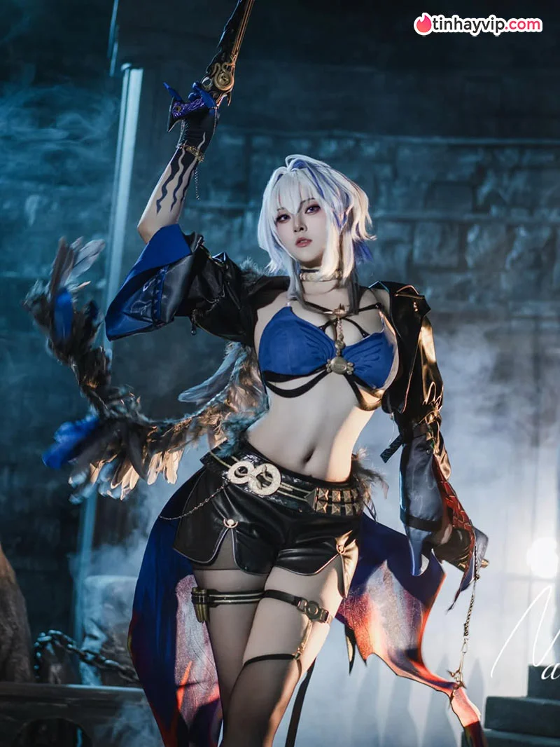 Natsuko - Nữ thần đời thực khiến fan gái xinh cosplay anime mê mẩn