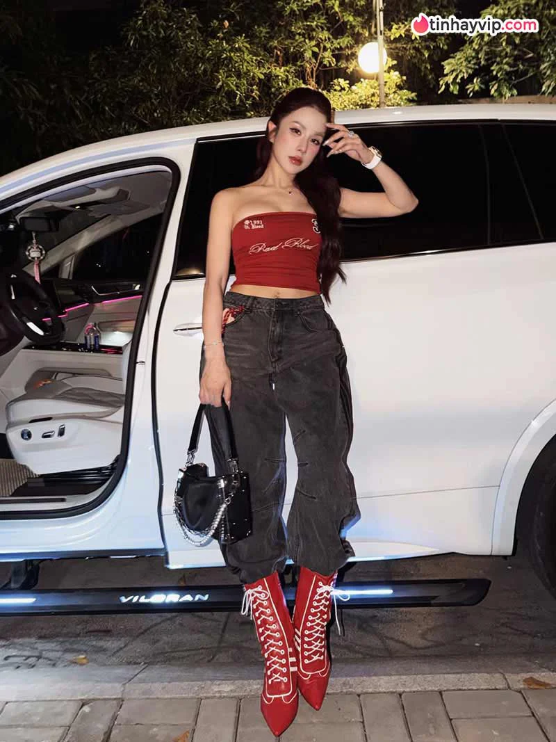 Phong cách thời trang đầy mãn nhãn của nữ nghệ sĩ
