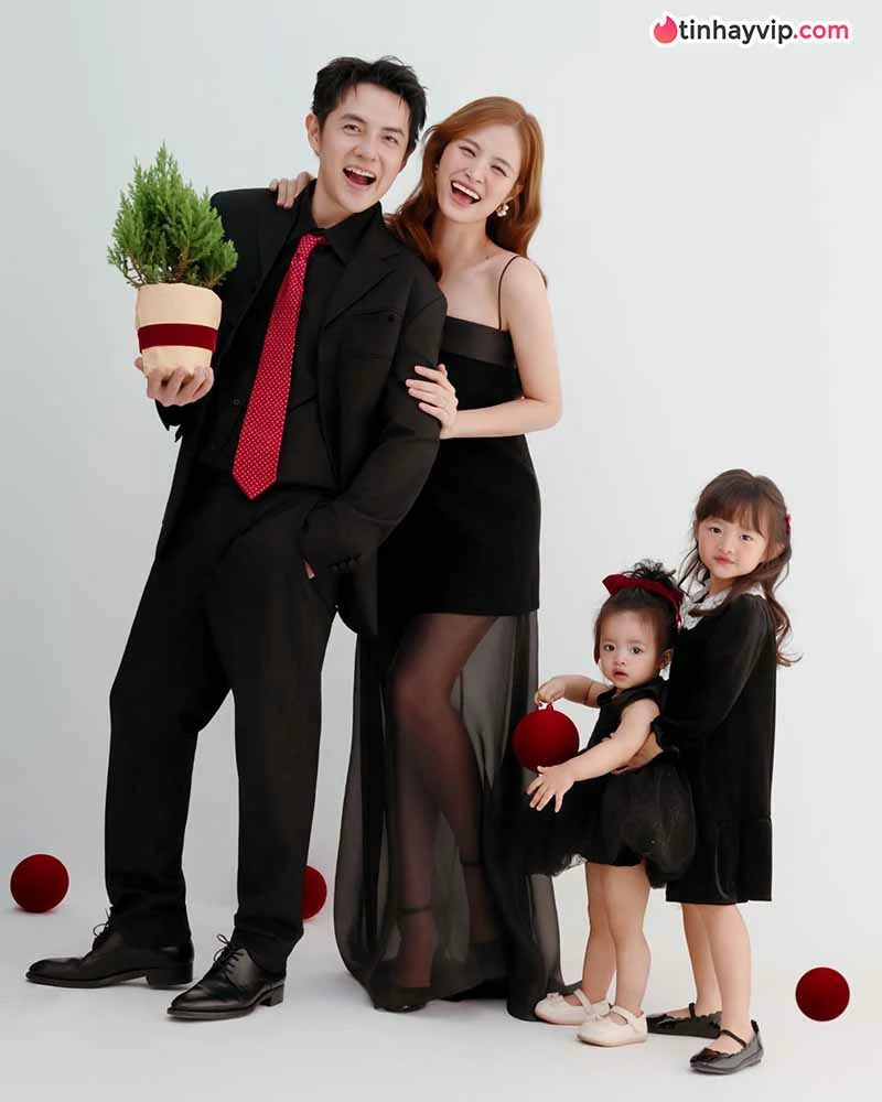 Đông Nhi: Tiểu sử biểu tượng âm nhạc thế hệ 8X, 9X
