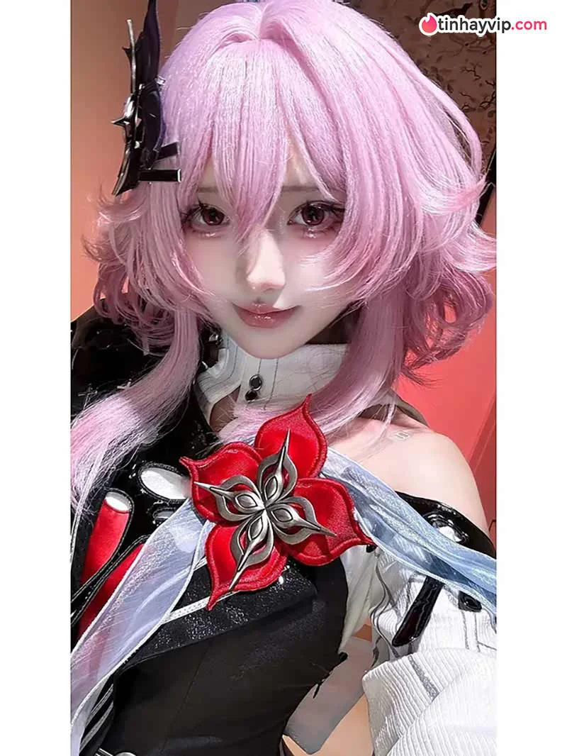 Một số hình ảnh đáng chú ý khác của nàng gái xinh cosplay anime Yiguicos