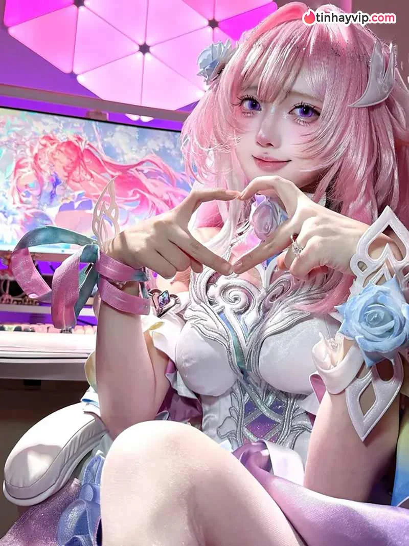 Một số hình ảnh đáng chú ý khác của nàng gái xinh cosplay anime Yiguicos