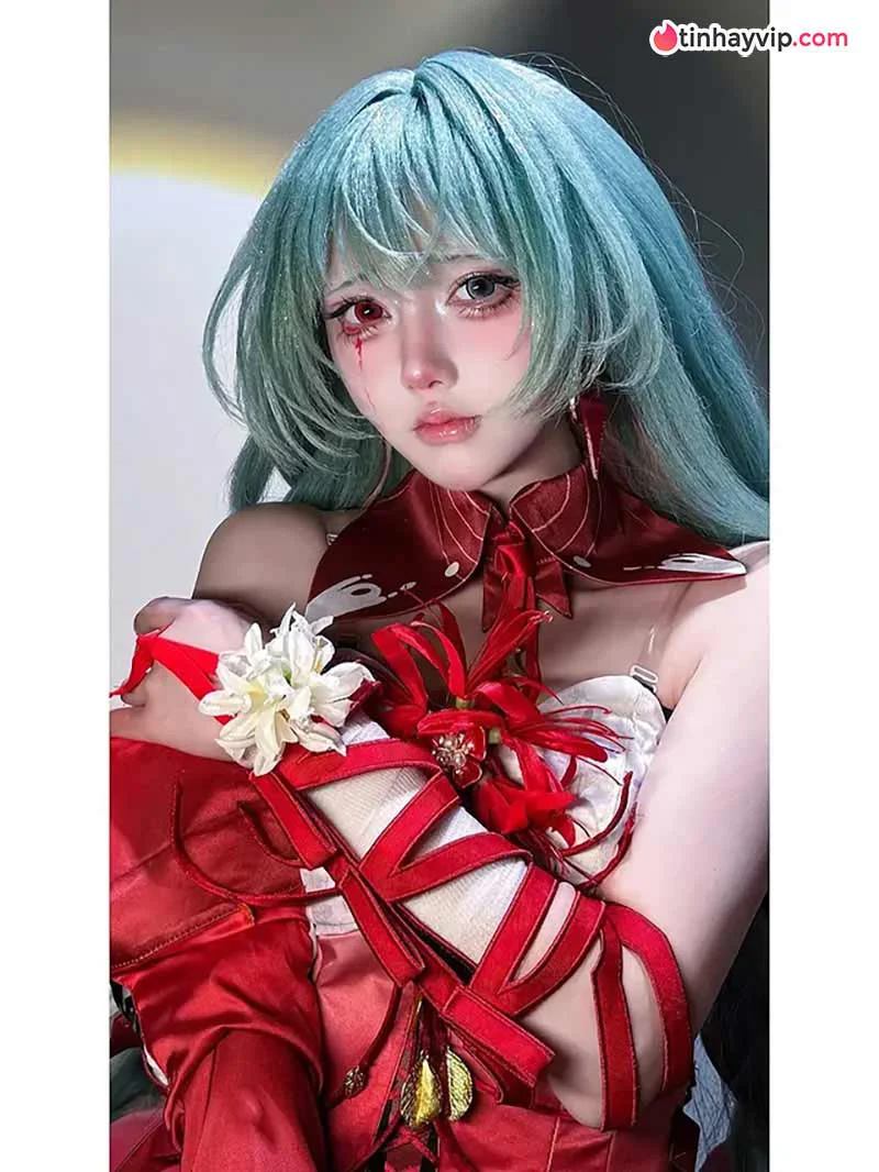 Một số hình ảnh đáng chú ý khác của nàng gái xinh cosplay anime Yiguicos
