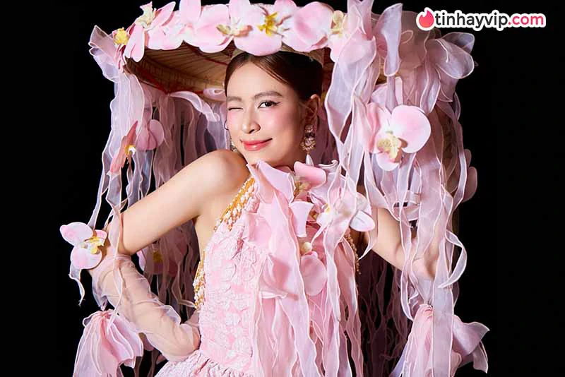 Hoàng Thùy Linh gây bất ngờ với diện mạo mới đầy khác lạ