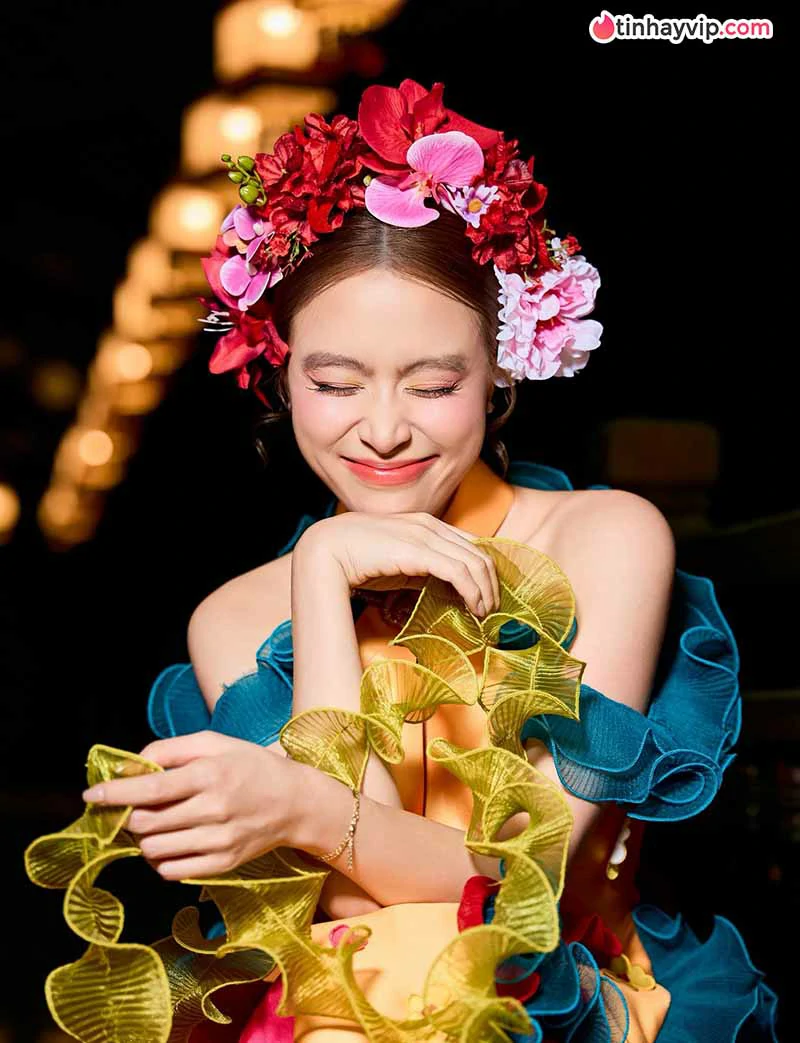 Hoàng Thùy Linh gây bất ngờ với diện mạo mới đầy khác lạ