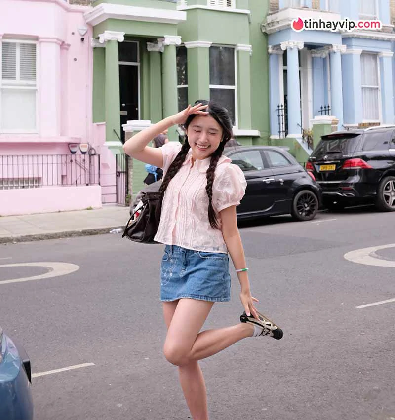 Jenny Huỳnh thay đổi hình ảnh qua bộ ảnh mới tại Anh
