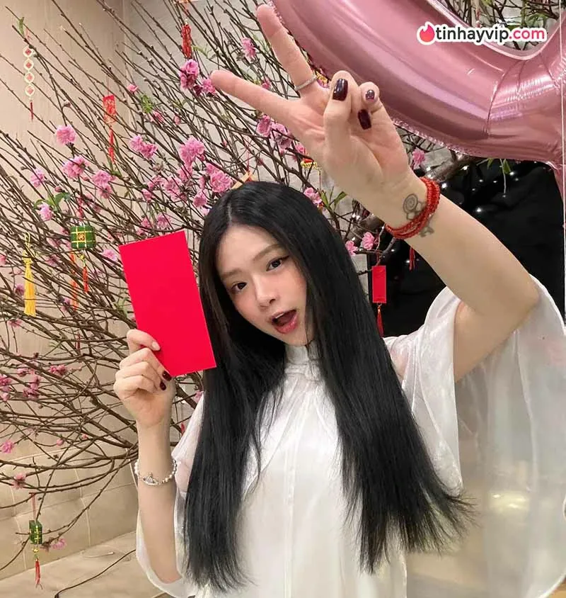 Linh Ka gây chú ý với bộ ảnh đời thường khoe visual cuốn hút