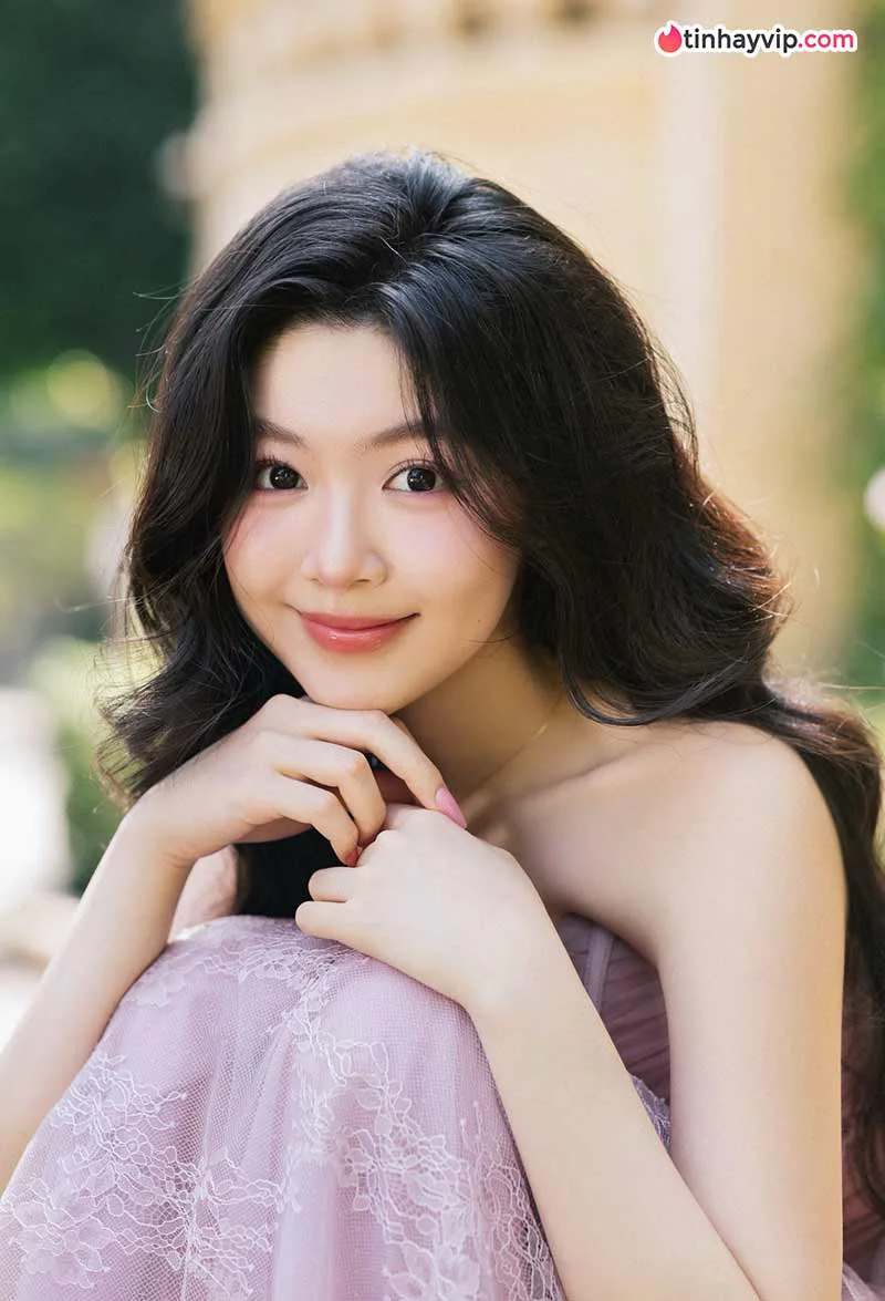 Lọ Lem - Sức hút tuổi 20 của ái nữ nhà Quyền Linh
