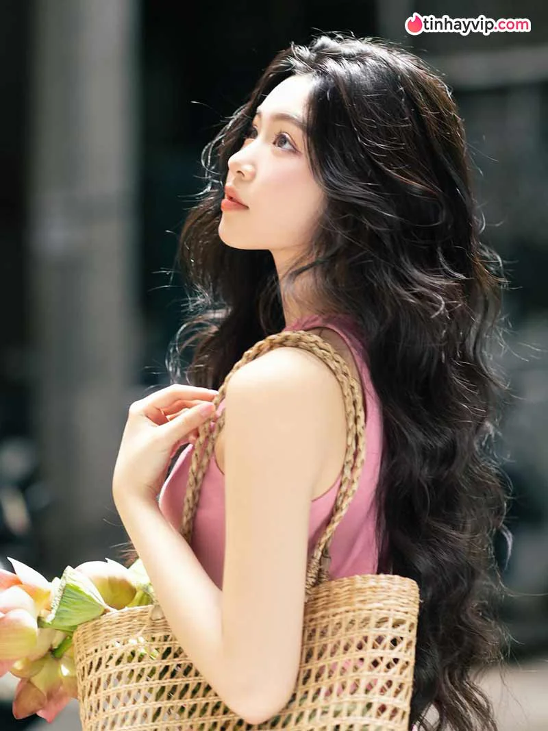 Lọ Lem - Sức hút tuổi 20 của ái nữ nhà Quyền Linh