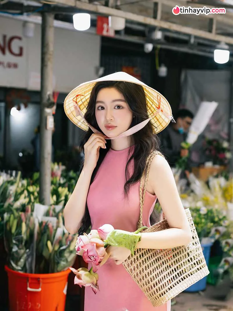 Lọ Lem - Sức hút tuổi 20 của ái nữ nhà Quyền Linh