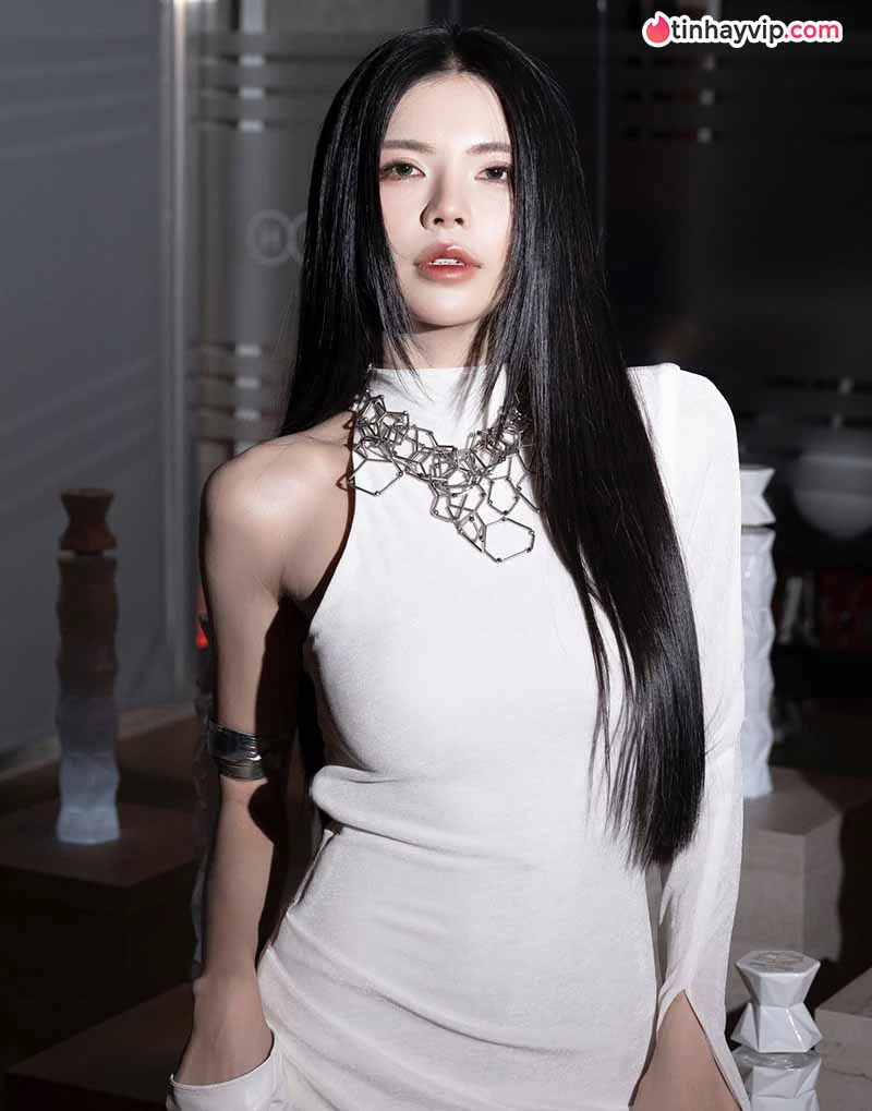 Hot girl Việt Nam: Top 12 nữ streamer và mc esports