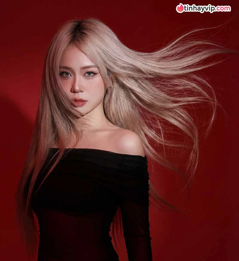 Hot girl Việt Nam: Top 12 nữ streamer và mc esports