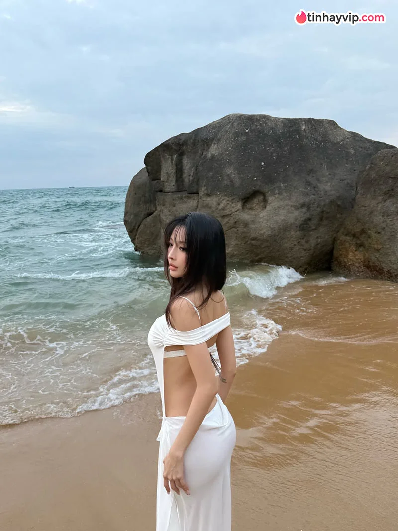 Mỹ nữ Instagram với sắc vóc gây thương nhớ