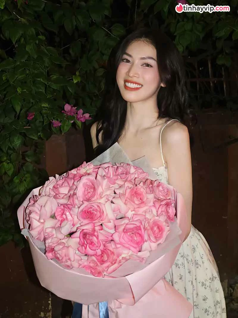 Nguyễn Lê Ngọc Thảo với đường cong quyến rũ trong bộ áo tắm
