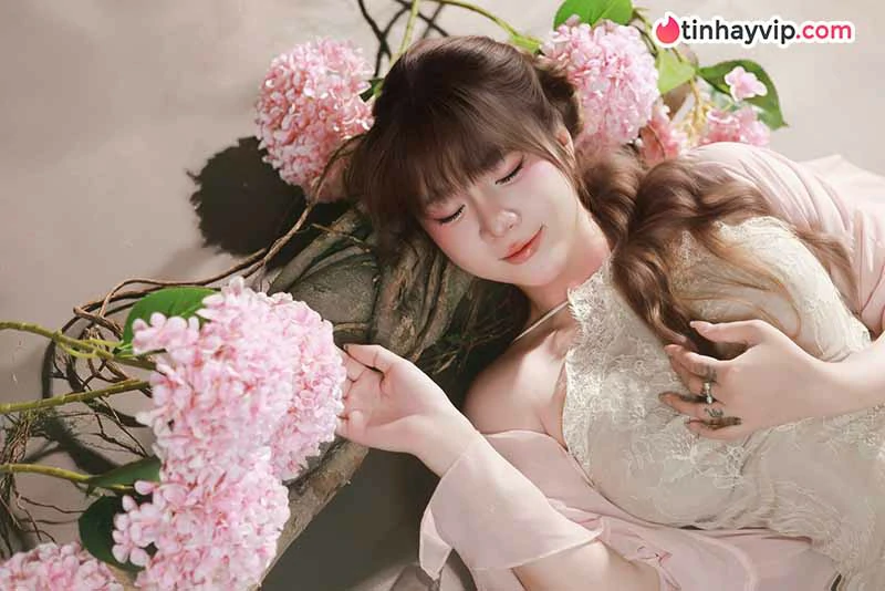 Như Hexi hóa nàng thơ với concept pastel ngọt ngào